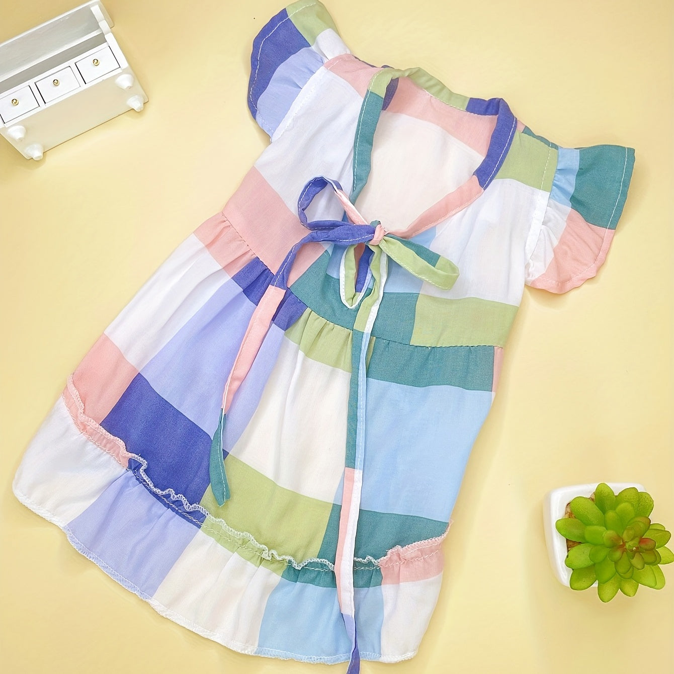 1pc Pet Breathable V-Neck Ruffle Sleeve Plaid Dress with Tie, Polyester Woven Pullover for Small to Medium Breeds, Dog and Cat Home Vacation Style Outfit, Home Leisure Attire | Playful Pet Outfit | Durable Pet Dress, Pet Clot