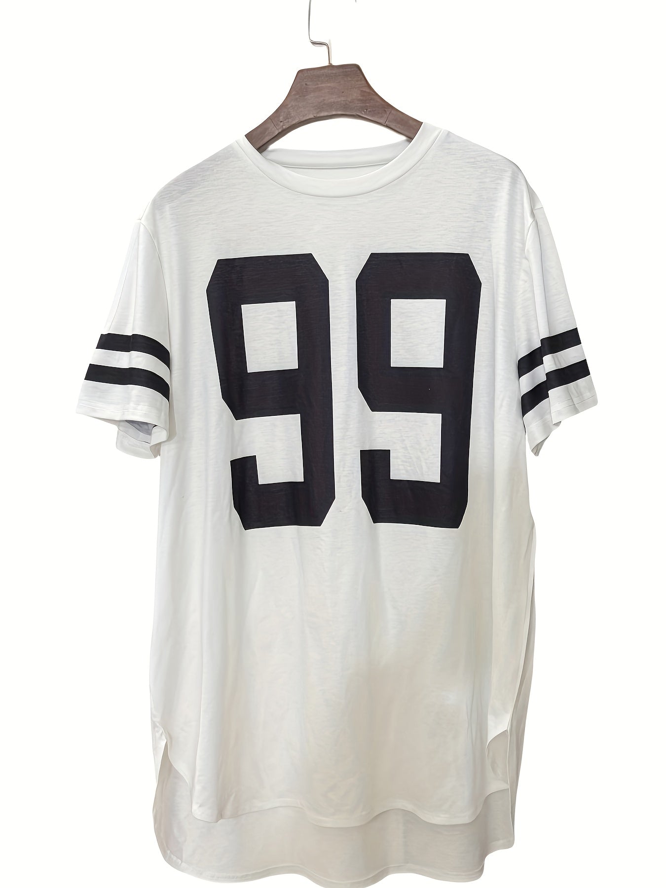 Women'S Plus Size Gray Casual T-Shirt with "95" Print, Loose Fit, Crew Neck, Short Sleeve, Polyester, Knit Fabric, Split Detail, All-Season Wear, Relaxed Fit Tee | Split Hem Detail | Polyester Fabric, Plus Size Blouses