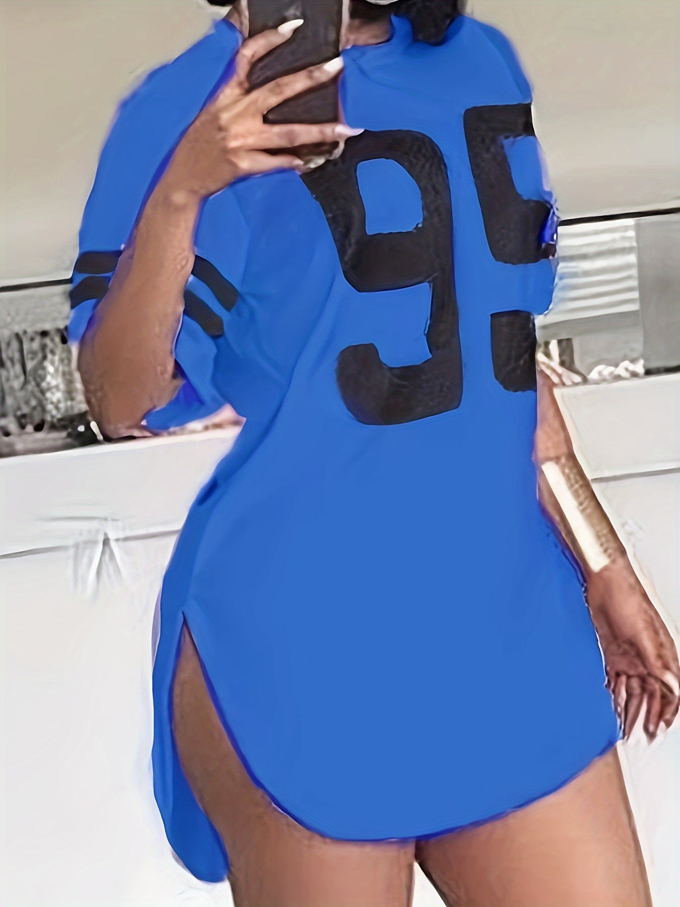 Women'S Plus Size Gray Casual T-Shirt with "95" Print, Loose Fit, Crew Neck, Short Sleeve, Polyester, Knit Fabric, Split Detail, All-Season Wear, Relaxed Fit Tee | Split Hem Detail | Polyester Fabric, Plus Size Blouses