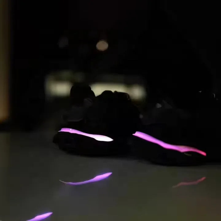 2025 Top Quality Track Trainers LED Black Men and Women Sneakers Trend Famous Track 3.0 Led Designer Chunky Walking Style Shoes