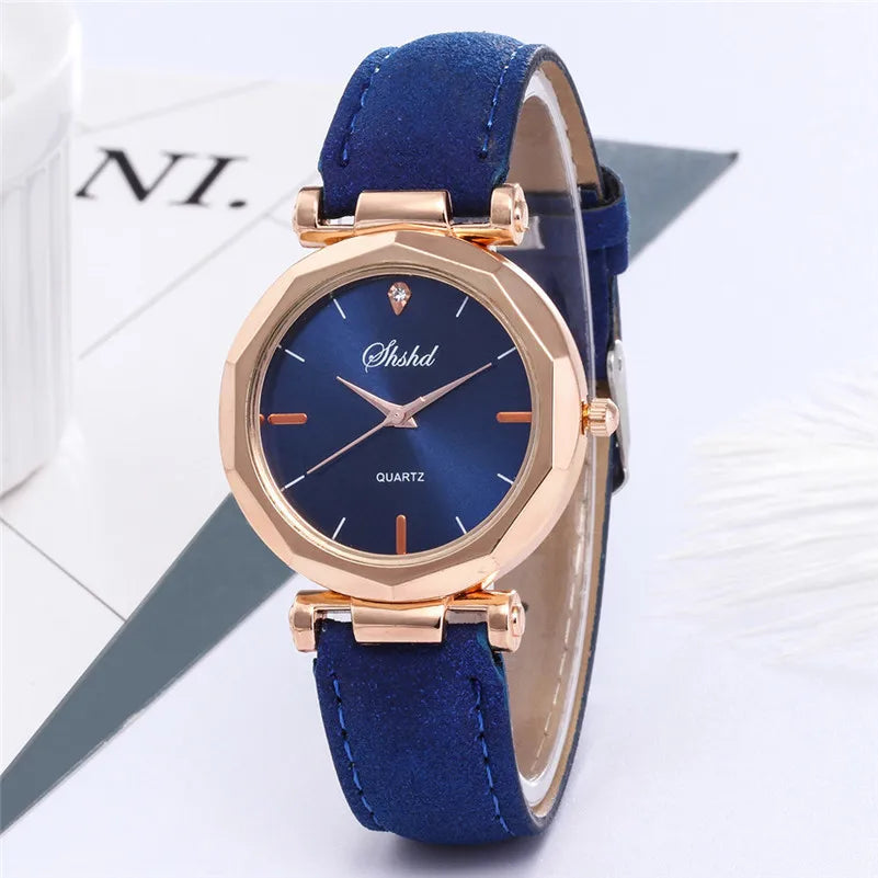 Fashion Women's Watches Women Red Watches Casual Leather Band Quartz Wristwatches Ladies Cheap Price Dropshiping Montre Femme