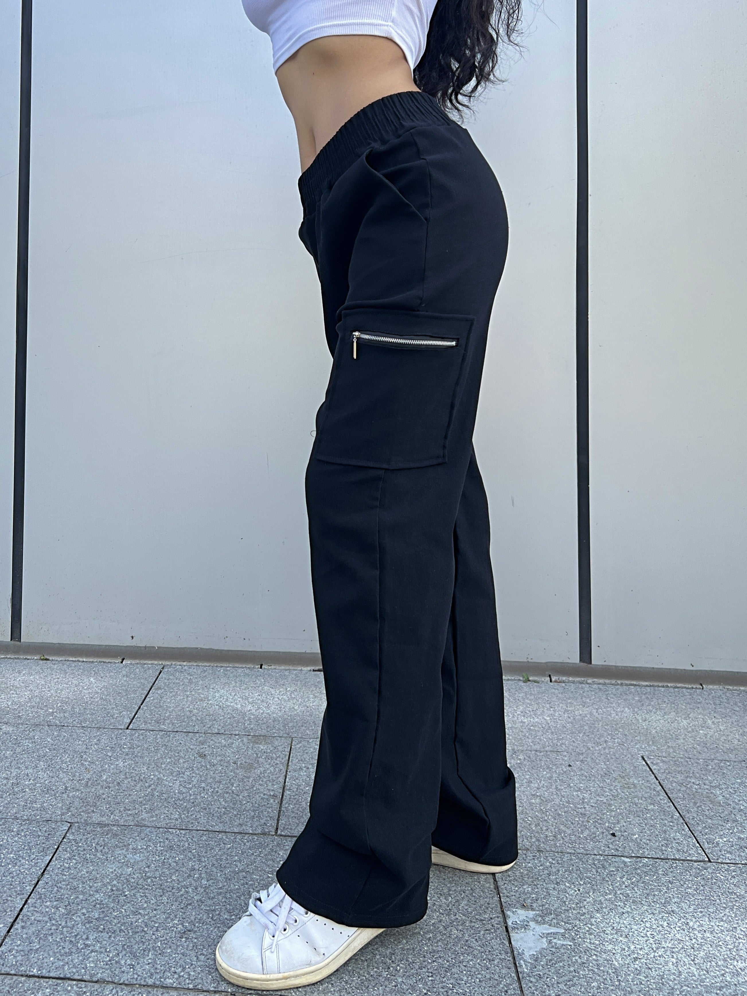 Trendy Straight Leg Cargo Pants - Women's Casual Streetwear Clothing with Y2K Inspiration, Comfortable Design, and Multiple Pockets - Perfect for Daily Wear